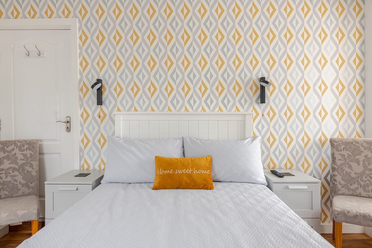 Successful Airbnb property: Annie's Annexe - Double Room - Own Entrance in Little Clacton