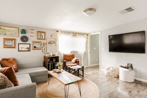 Comfy Suite w/ Private Entrance