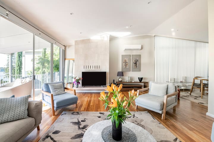 Lake House Living gallery image 2