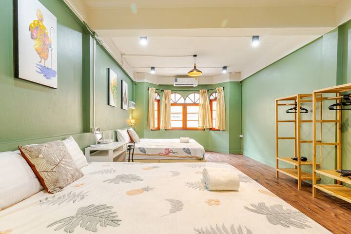 7BR 8 BA 26pax,nearGrand Palace &Khaosan Rd &malls gallery image 5