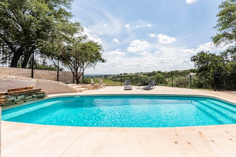 Hilltop Pool House W/great Views