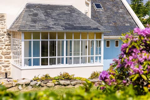 Nice house 300 m from the sea