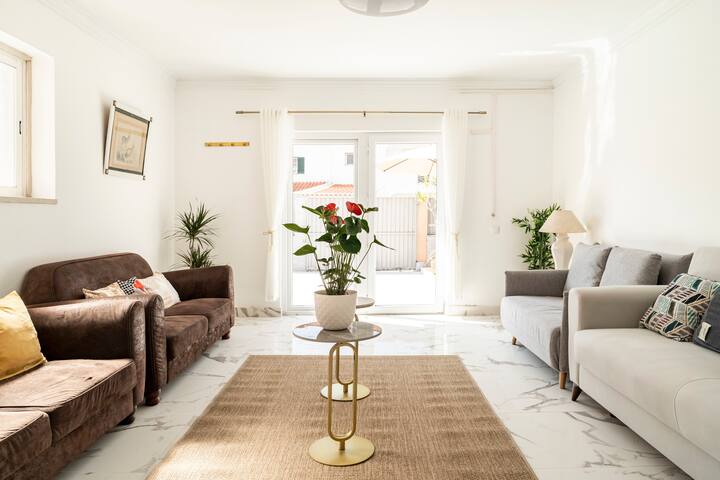 Cascais Garden Villa gallery image 4