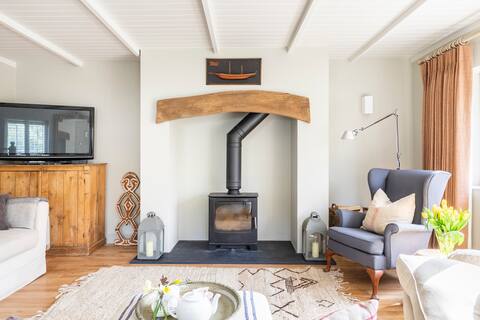 Luxurious Seaview Cottage, Portloe