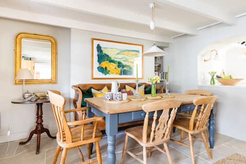 Luxurious Seaview Cottage, Portloe