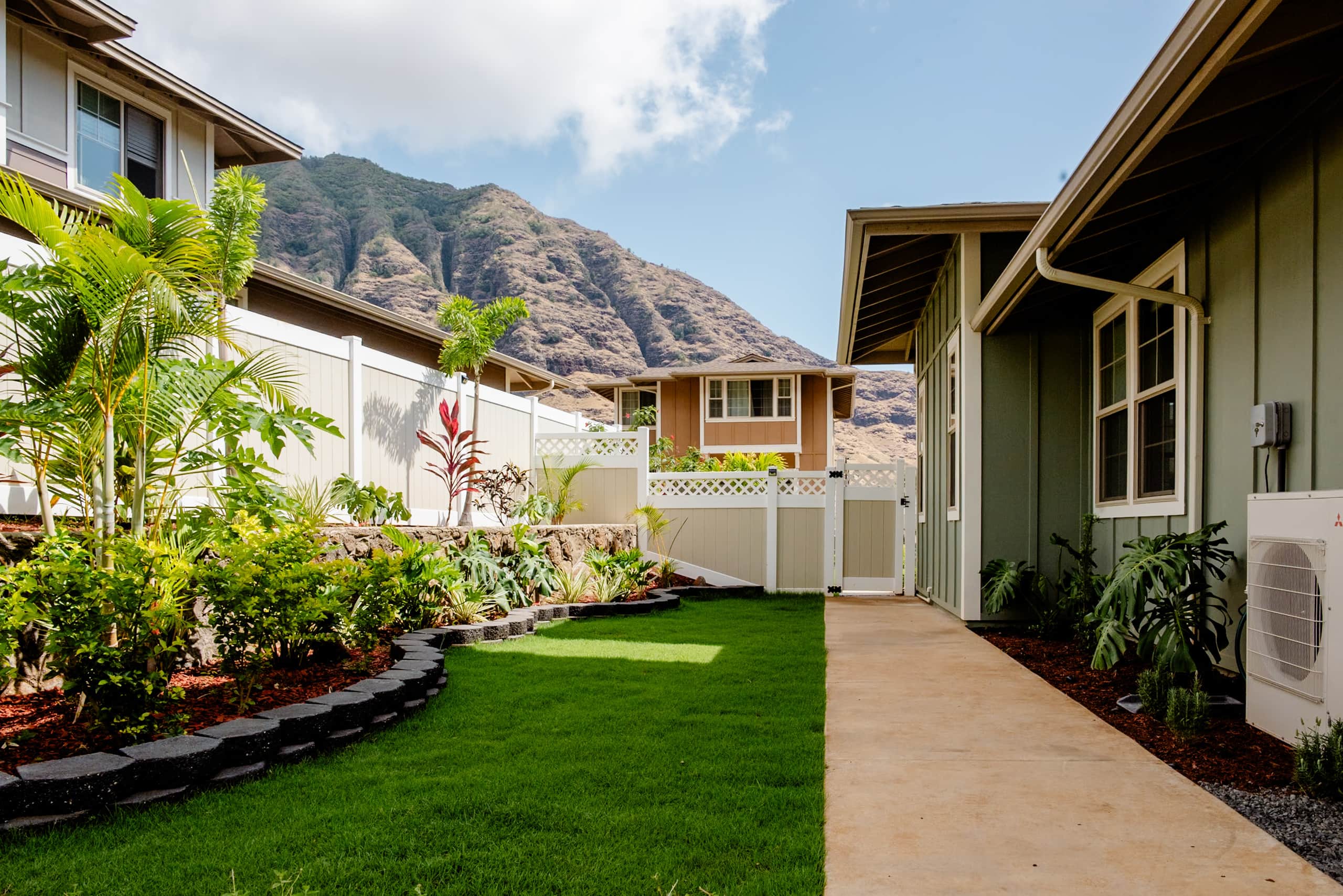 Home in Waianae · ★4.91 · 4 bedrooms · 7 beds · 3.5 private baths - Image 54