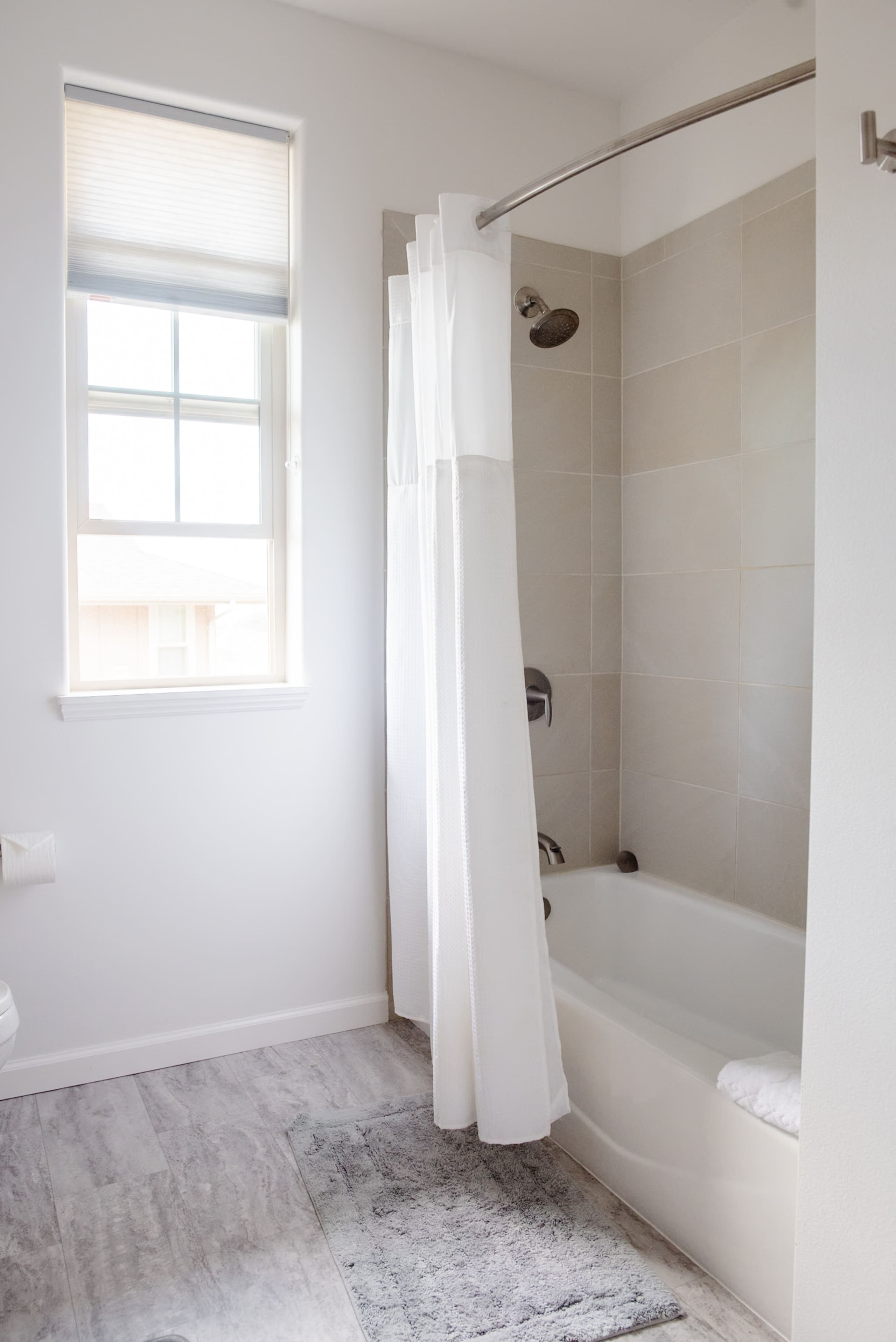 Home in Waianae · ★4.91 · 4 bedrooms · 7 beds · 3.5 private baths - Image 39