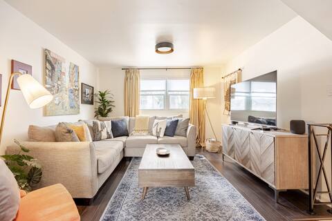 Fun Mid-Century Split Level