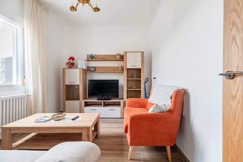 Successful Airbnb property: A comfortable location in Marín