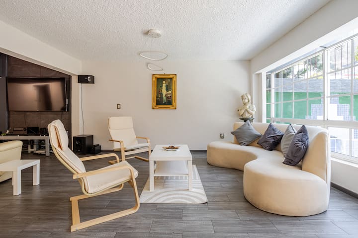 Private Urban Oasis to Rest and Recover