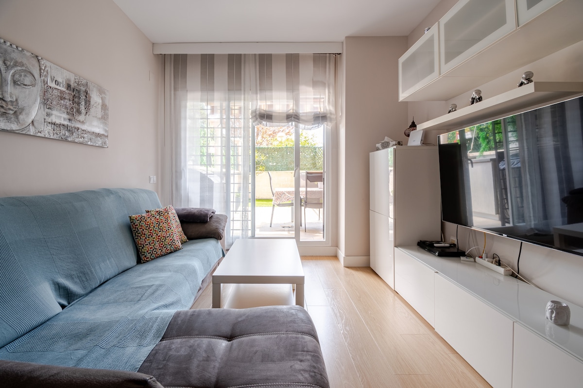 Popular Airbnb listing: Sunny apartment on the coast. in Algarrobo