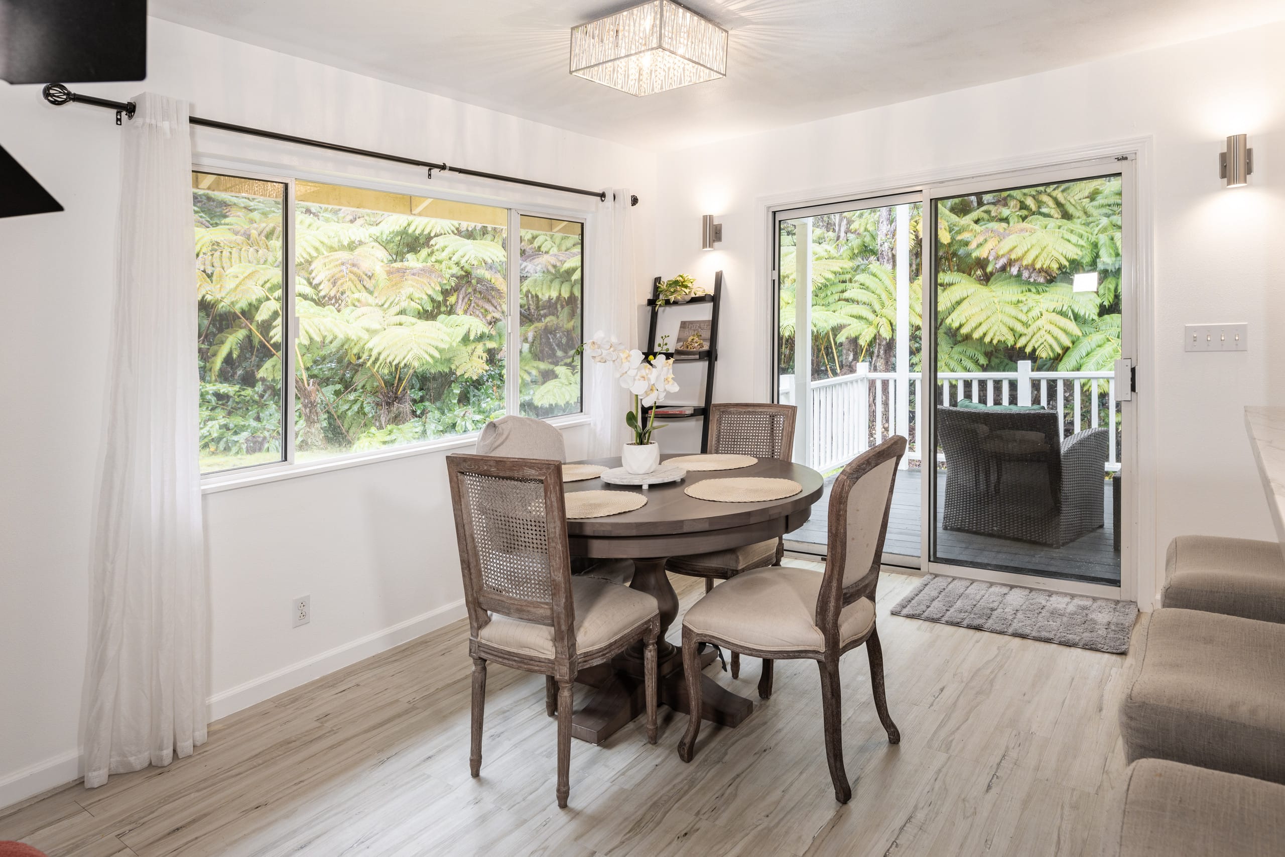 Home in Volcano · ★4.8 · 3 bedrooms · 3 beds · 2 private baths - Image 3