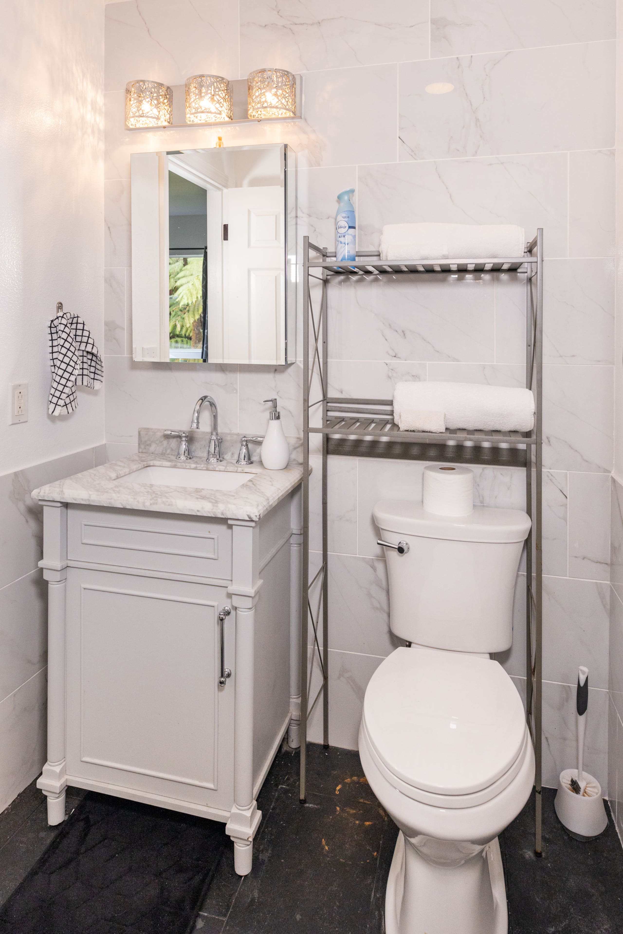 Home in Volcano · ★4.8 · 3 bedrooms · 3 beds · 2 private baths - Image 21