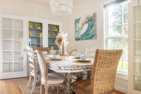 Historic 1882 Beach Cottage 2BR*King Bd *Fireplace