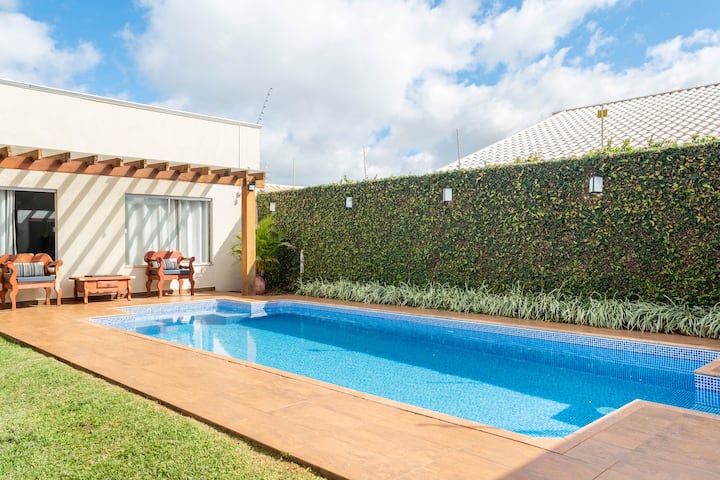 House with pool, air-conditioned bedrooms (up to 6x interest-free)