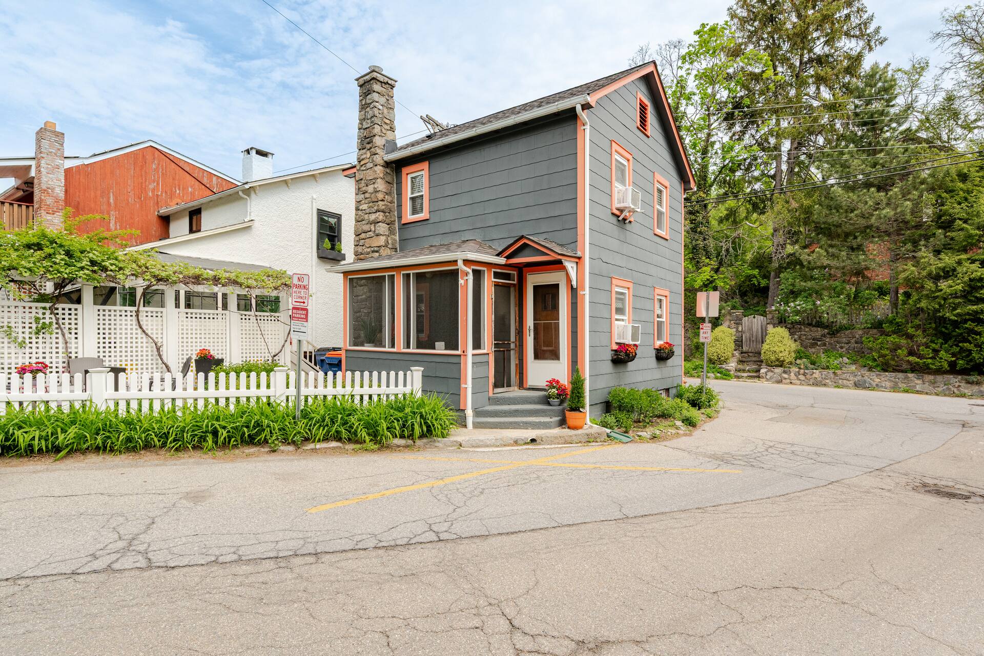 Cottage in the village of Cold Spring