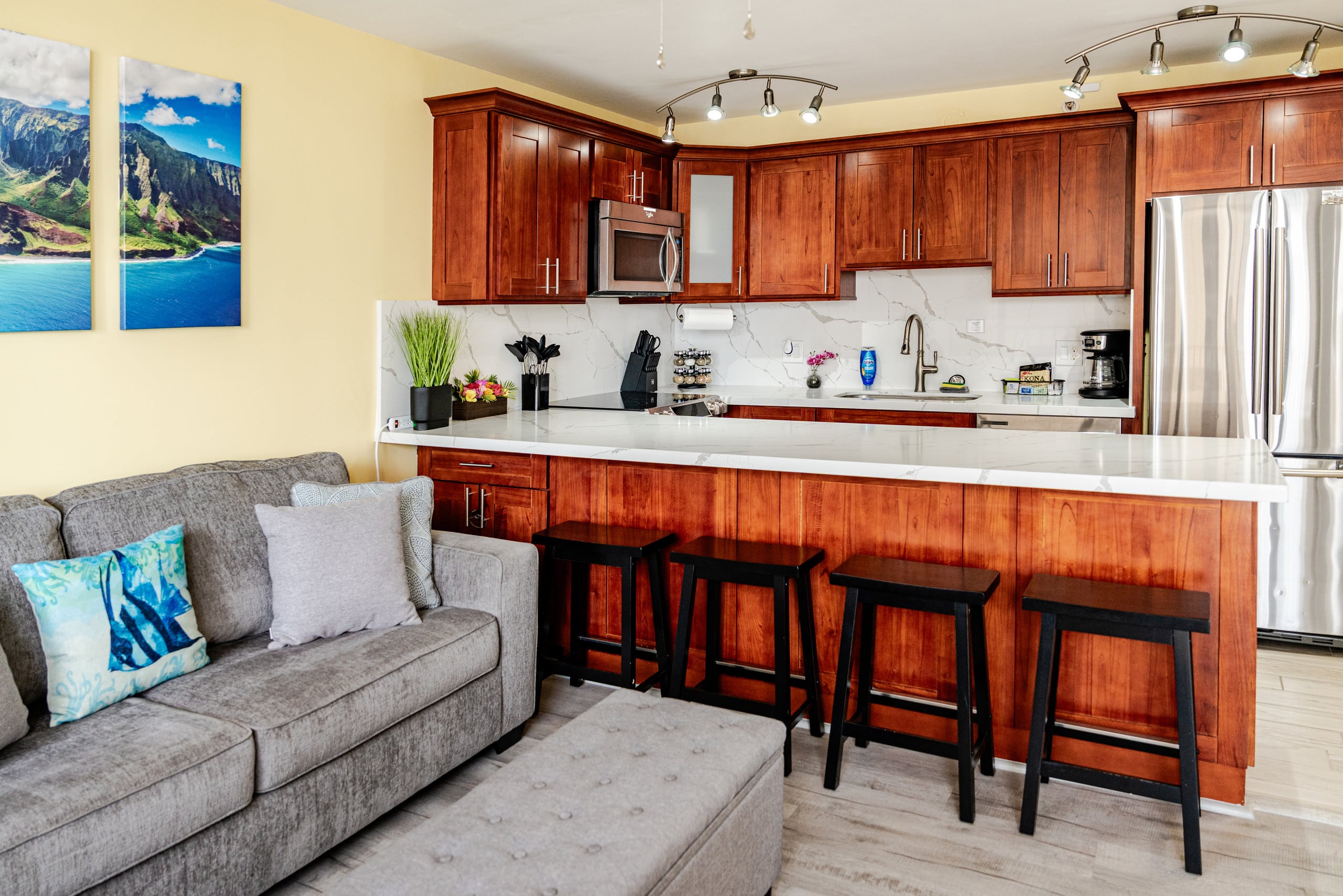 Condo in Honolulu · ★4.9 · 1 bedroom · 3 beds · 1 private bath - Image 13