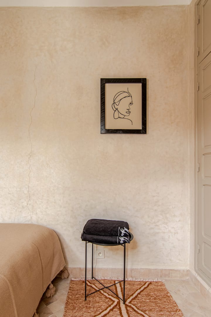 საძინებელი 1