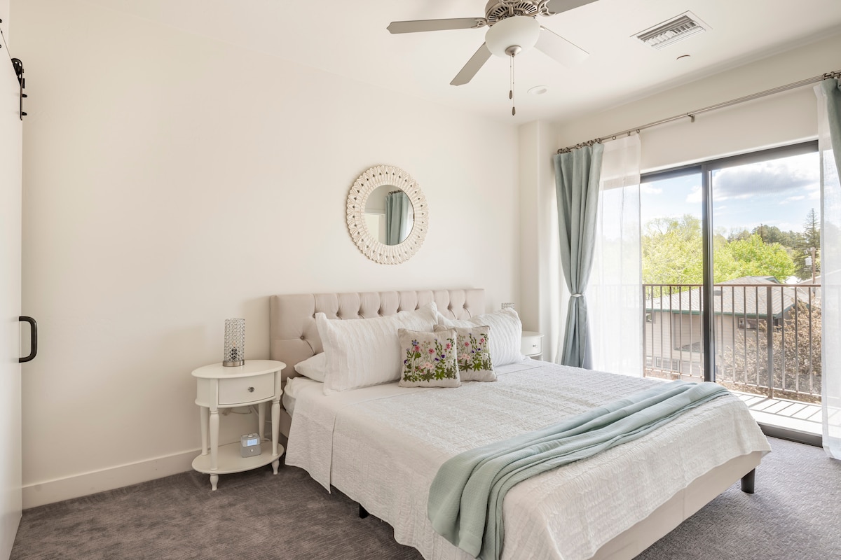 Suita kryesore e krevatit dopio "king" (Lindje).