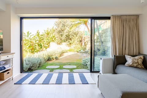 Popular Airbnb listing: Balmoral Slopes Guesthouse in Mosman
