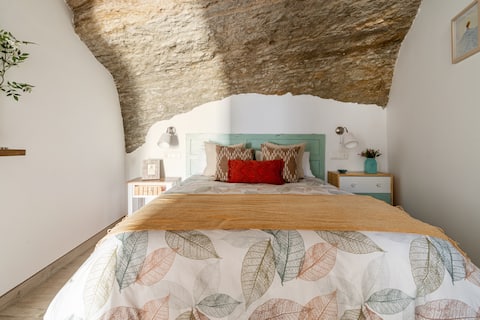 La Luna Cave House