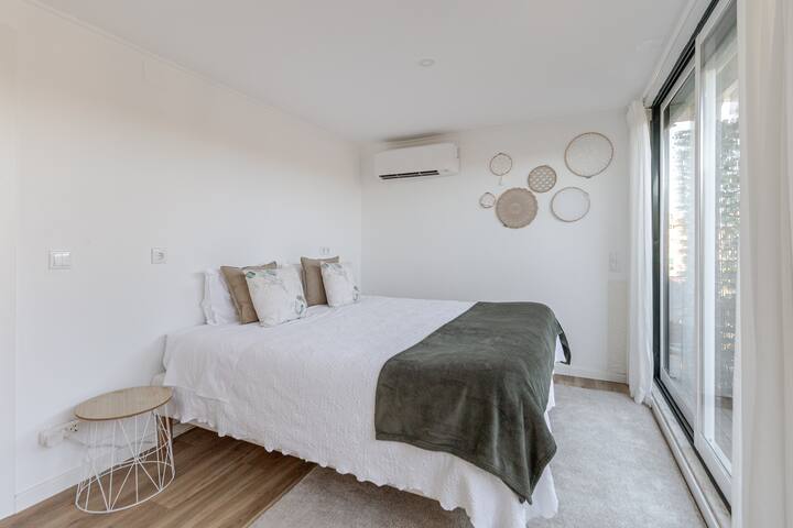 The Penthouse – Sun & Castleview gallery image 2