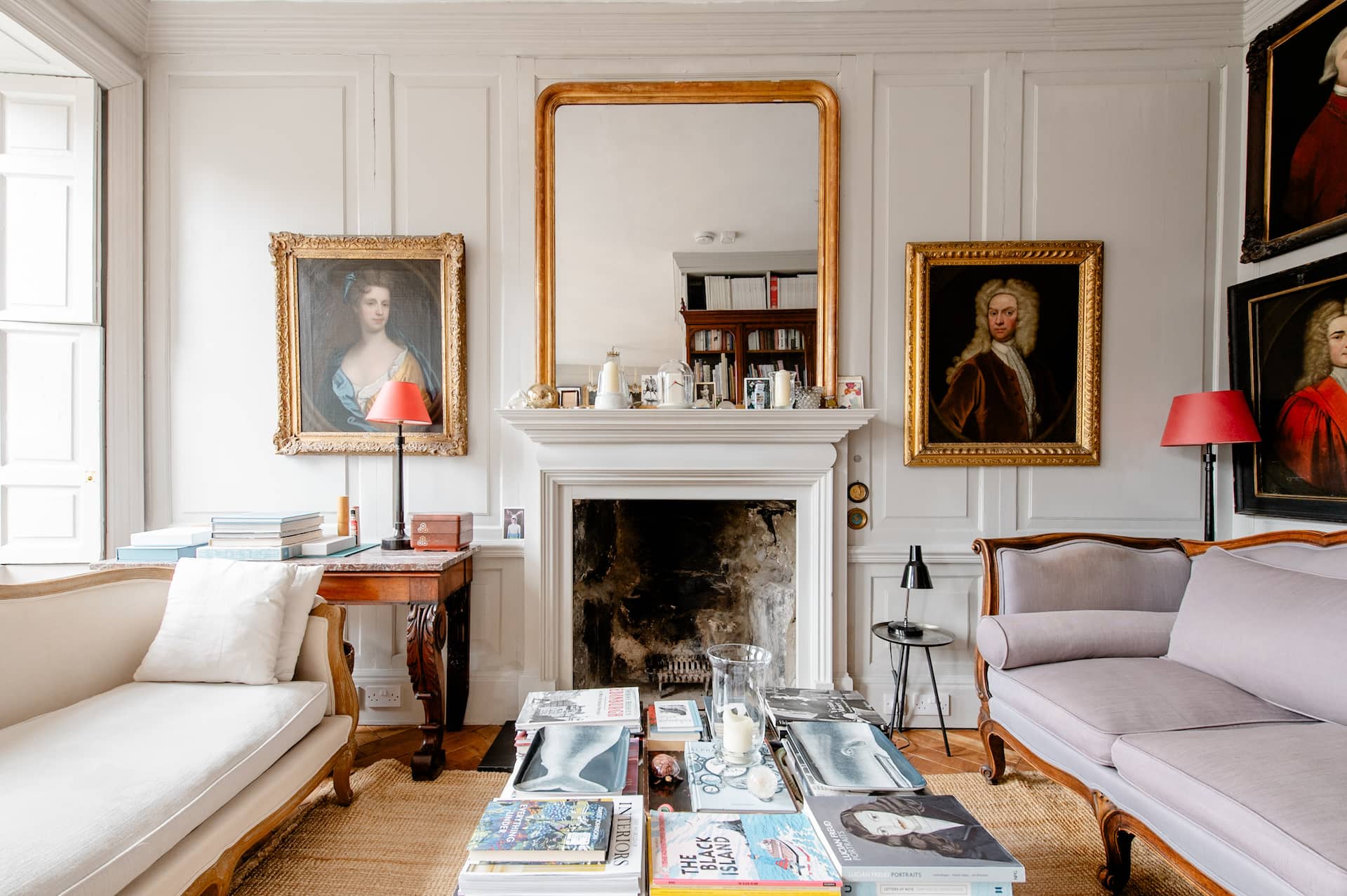 Classical Apartment on the Royal Mile