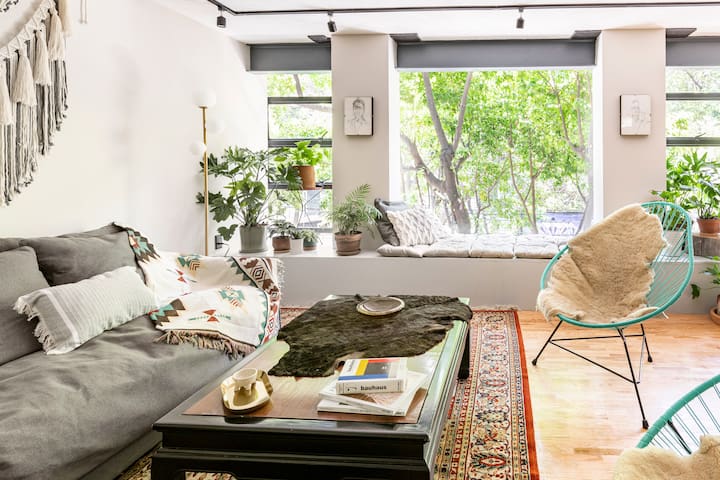 Boho apartment in Parque Mexico!
