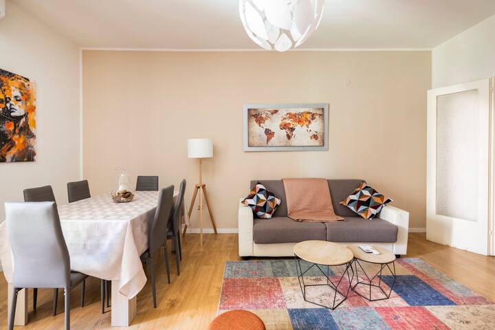 appartamento in centro a bologna gallery image 2