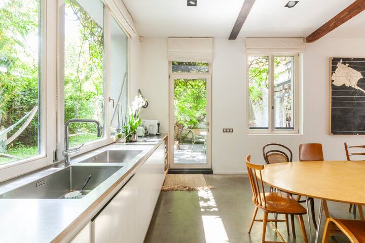 Exceptionnelle maison de 450 m2 avec jardin gallery image 2