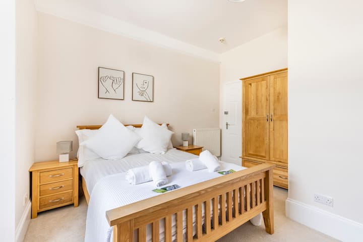 Camera matrimoniale 4 - piano terra con bagno interno