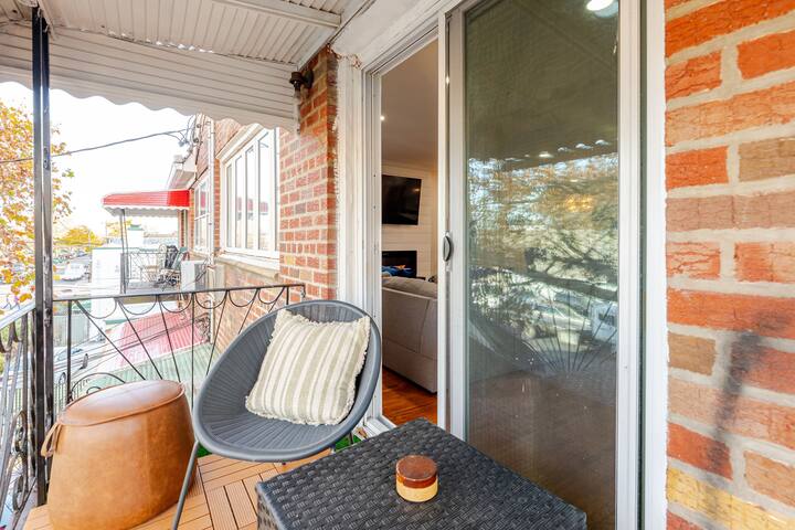 New Stylish Hideaway! gallery image 2