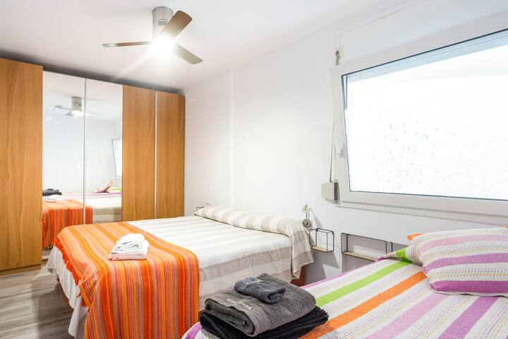 Dormitorio con cama matrimonial + cama individual 