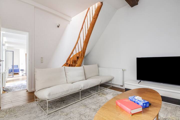 NEW: Magnifique duplex 8 pers de 180m, patio 30m2 gallery image 5