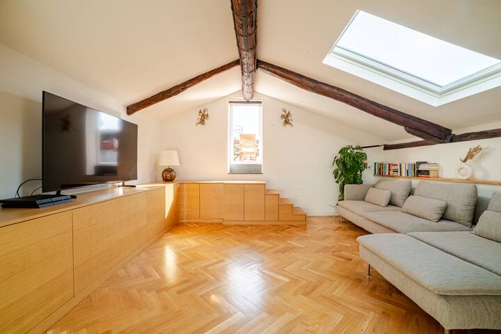 The Penthouse of Spaccanapoli gallery image 2