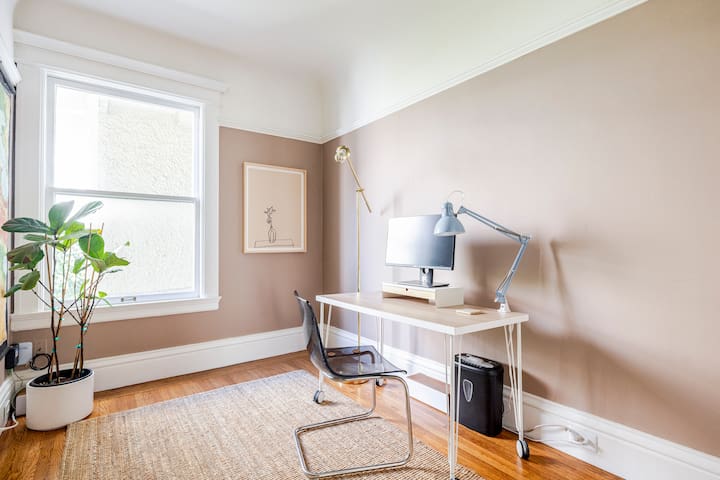 Stylish Pacific Heights Apartment gallery image 3