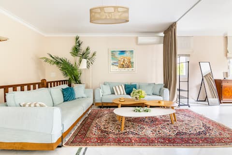 Vouliagmeni  House  Riviera