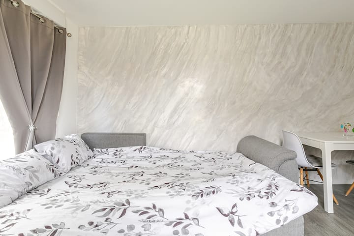 غرفة النوم 2