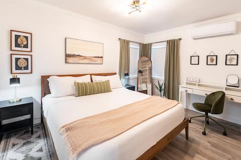 Casa Chula Botanical Retreat