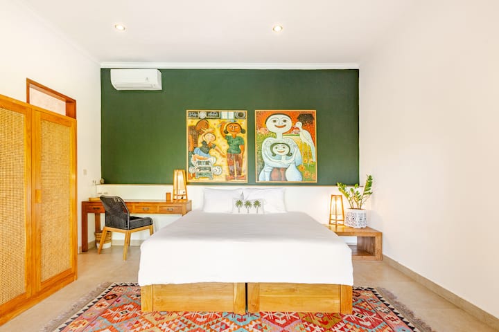 ห้องนอนสำหรับเด็กที่เราชอบ เตียงสามารถเปลี่ยนเป็นเตียงเดี่ยวสองเตียงได้