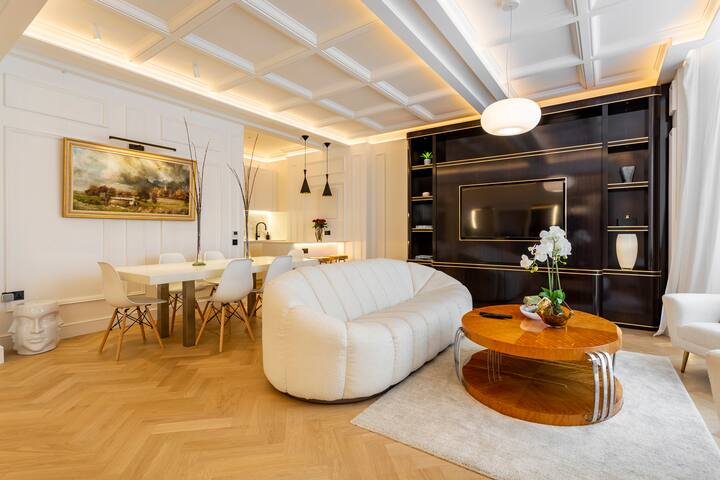 Stunning Interior Designed Historic Home gallery image 2