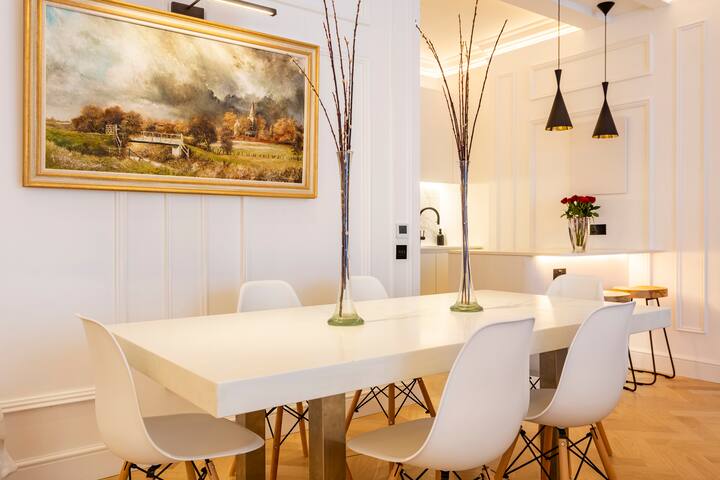 Stunning Interior Designed Historic Home gallery image 4