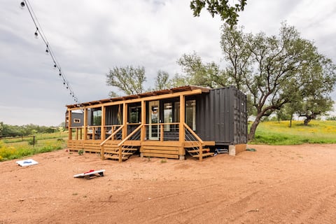 Couples Retreat | Modern | Views | Pets | River!