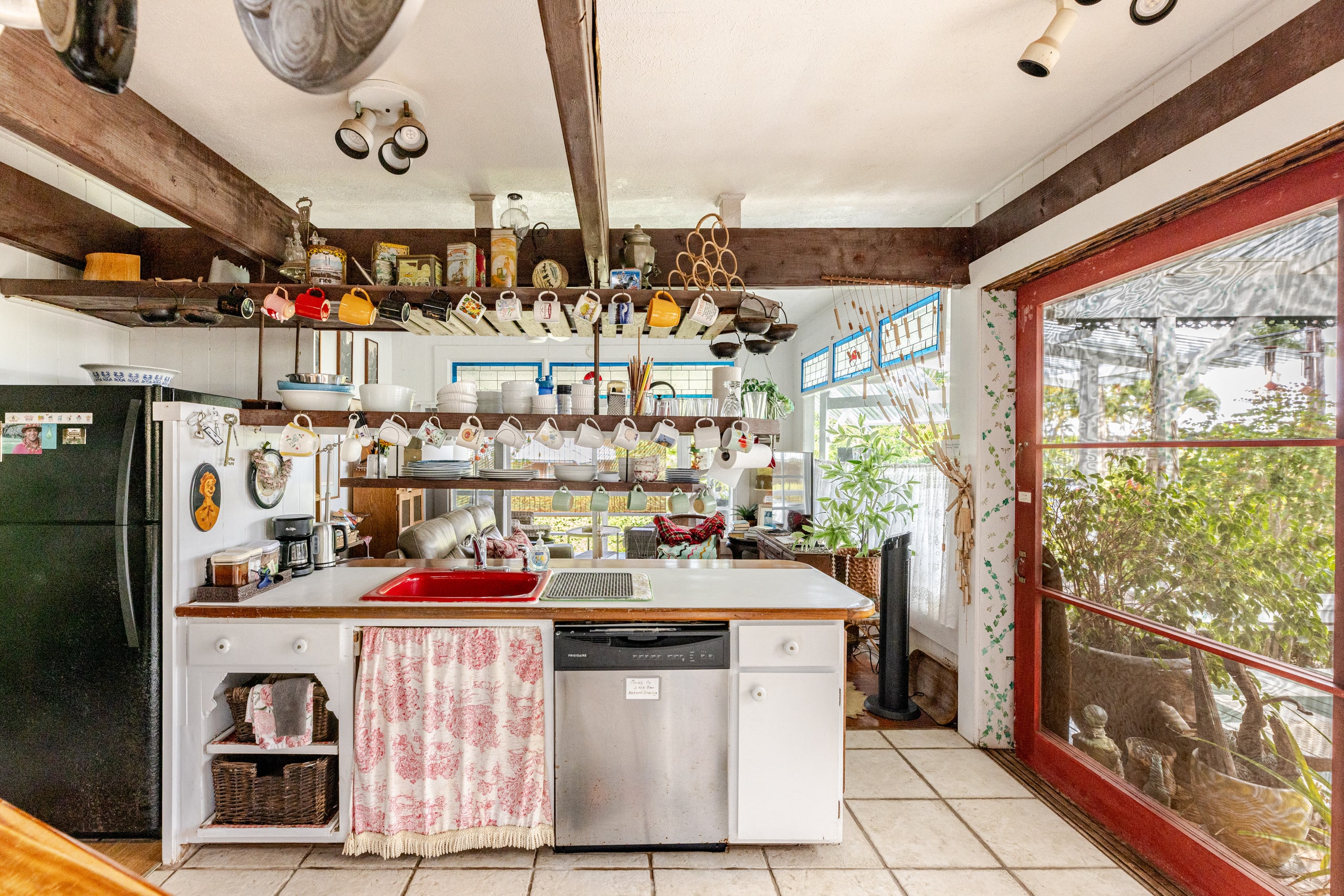 Guesthouse in Hilo · ★4.91 · 1 bedroom · 1 bed · 1.5 baths - Image 14