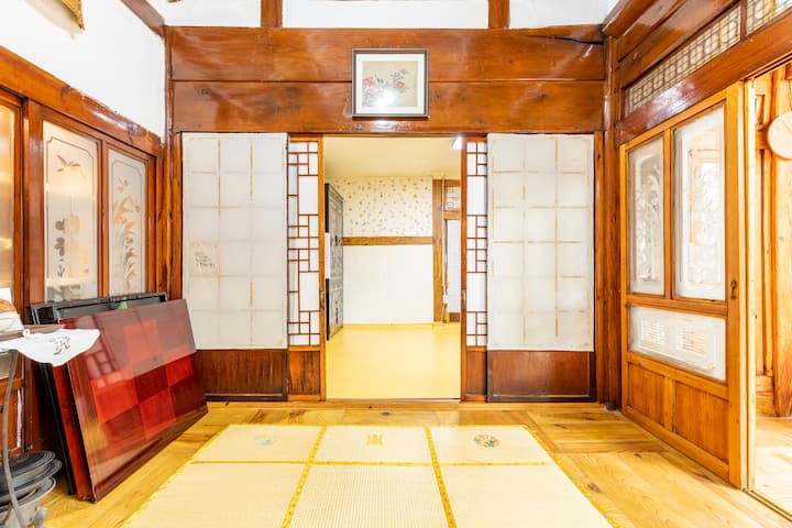 마루에서 방으로