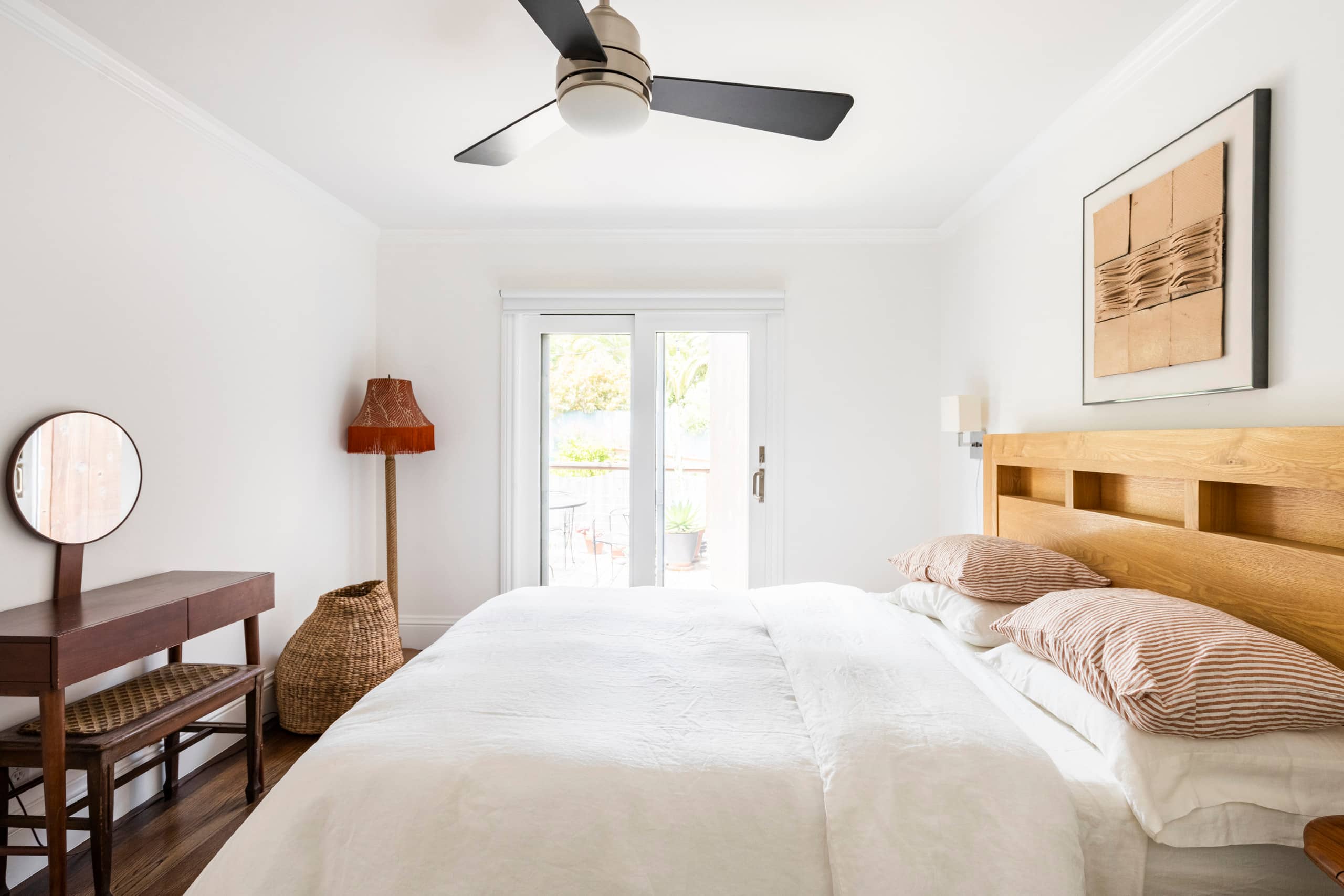 Home in San Francisco · ★4.98 · 1 bedroom · 2 beds · 1 bath - Image 9