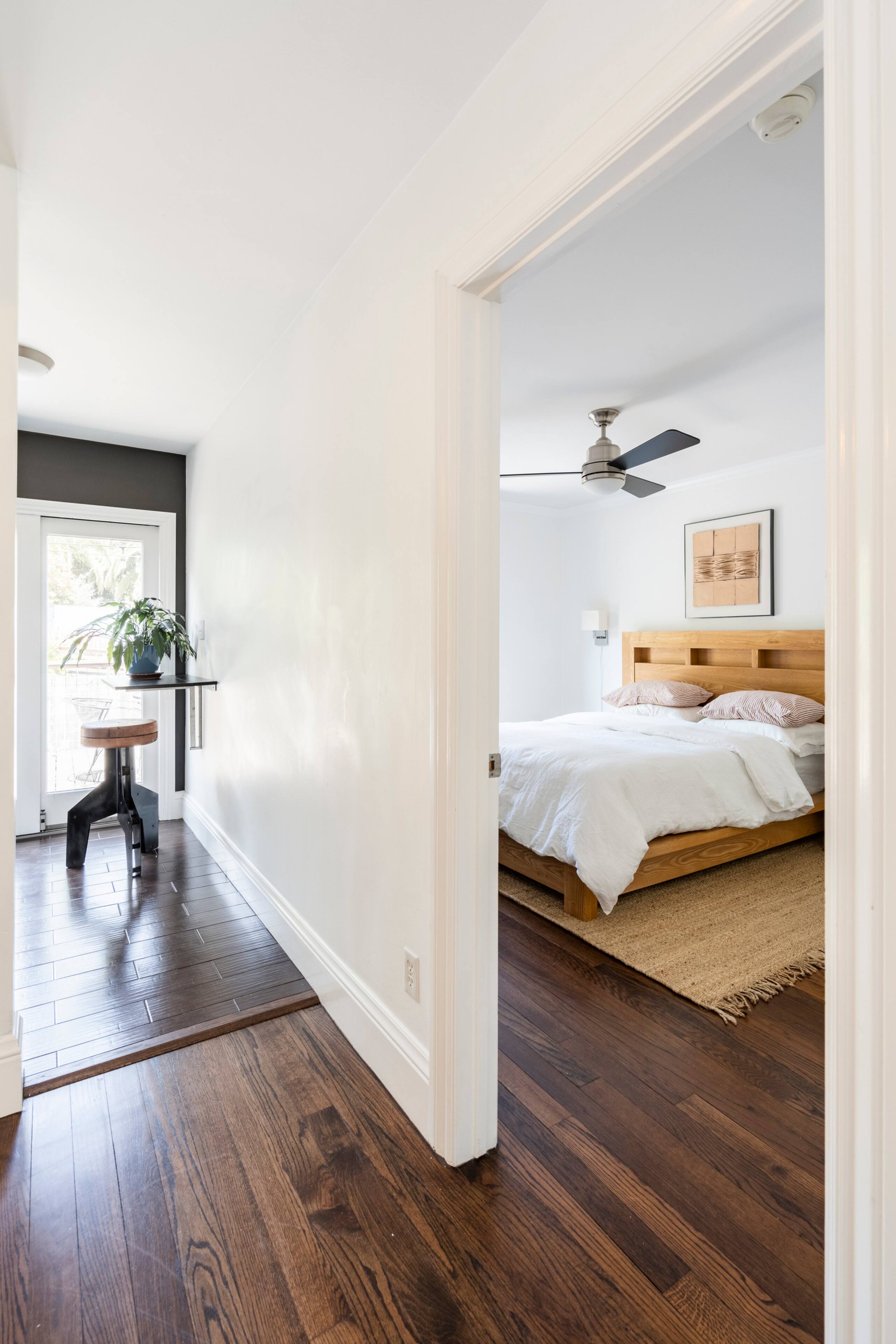 Home in San Francisco · ★4.98 · 1 bedroom · 2 beds · 1 bath - Image 10
