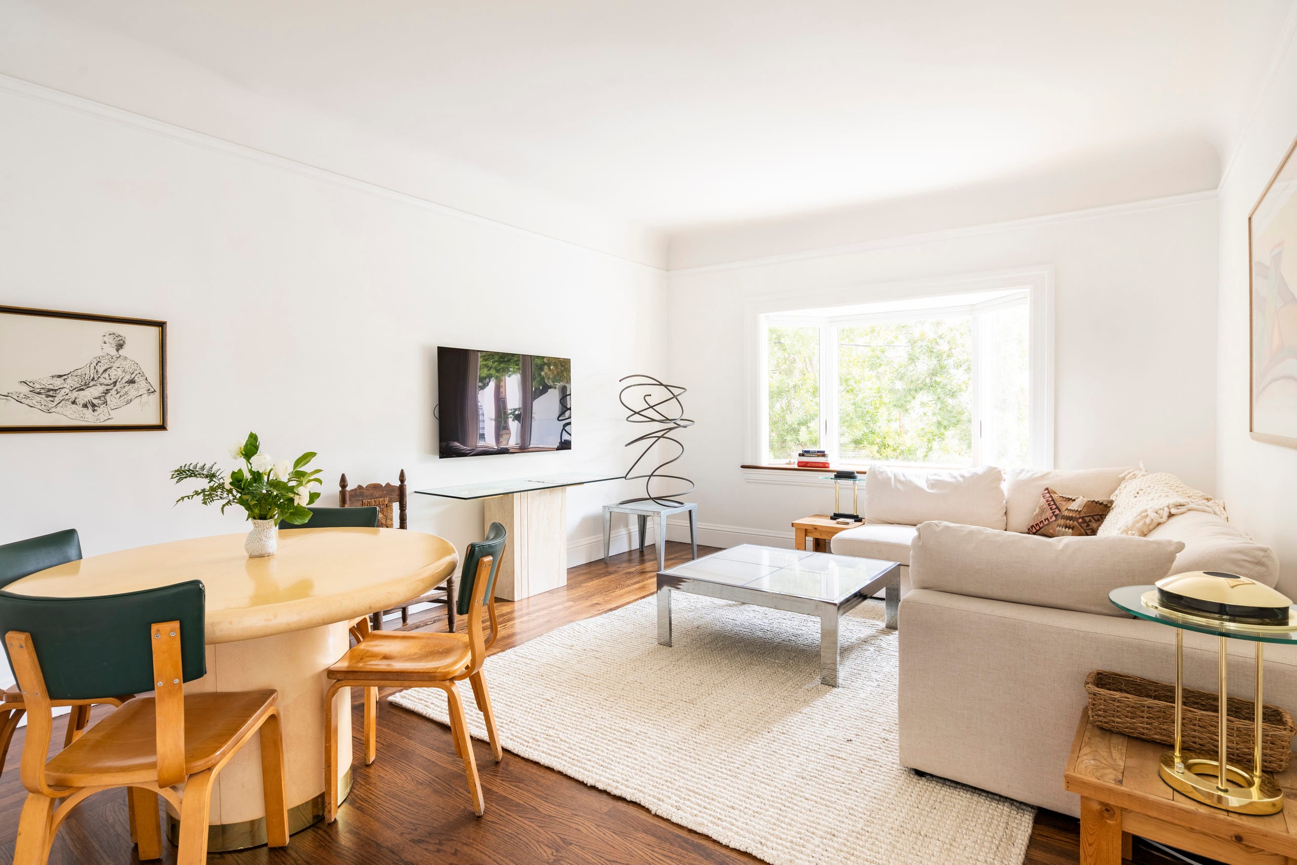 Home in San Francisco · ★4.98 · 1 bedroom · 2 beds · 1 bath - Image 1