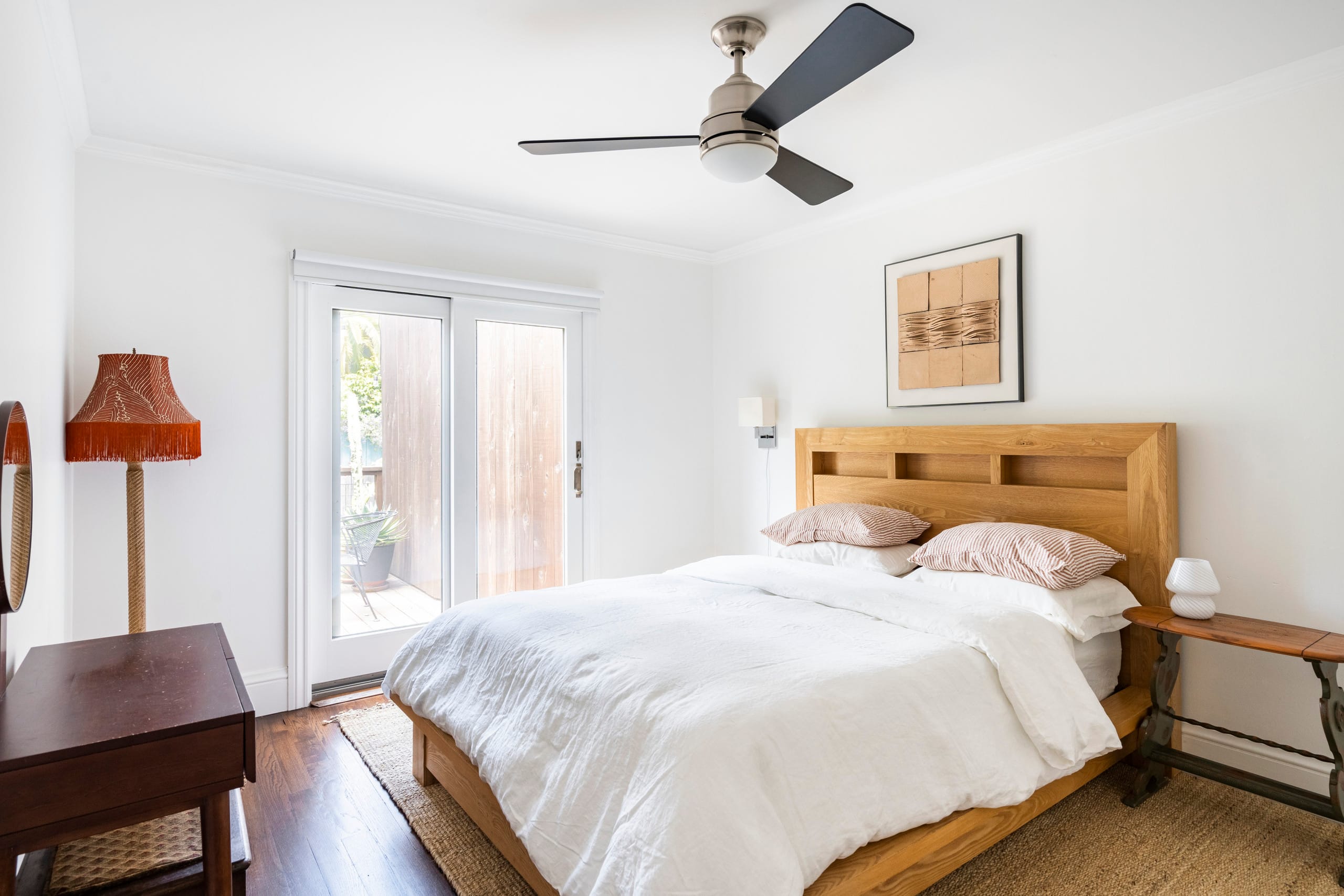 Home in San Francisco · ★4.98 · 1 bedroom · 2 beds · 1 bath - Image 11