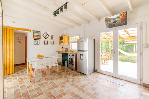 Airbnb con mejor rendimiento: Relax Cabins ~ Cabin 3 Brazil ~ en Los Acantilados